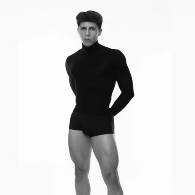 rikirik0n's profile picture. I'm not sad anymore and Im ready to be a whore