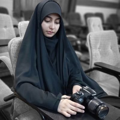 دهههشتادے:)فعالفرهنگےرسانهاے:)اهلکتاب:)
پیرووݪایت:)اندکےخبرنگار:)بهتازگےانیماتور:)متعهد:)
خداوندآمراخرجڪارےکنڪہبہخاطرش آفریدے...!
