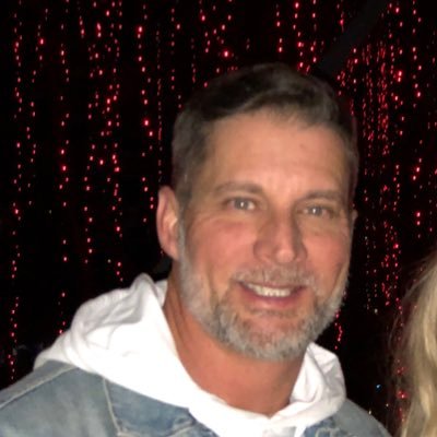 🇺🇸 Lover of America, keeper of the constitution. I am John Galt. God bless Donald Trump. 🇺🇸 The secret to success is to never give up. #GoDawgs 🔴⚫️