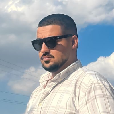 gu_gu_li's profile picture. برنامه نویسِ دوگانه‌سوز | فمنیست، گِی، عرزشی ❌