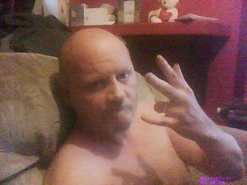 beecbg2011's profile picture. i am 40 years young ,bisexul and i live with my hot fiance dean ( aka cbk or bear ) and my cat jazzy ! I am known as cbg ! The pic is my dean ! How cute is he ?