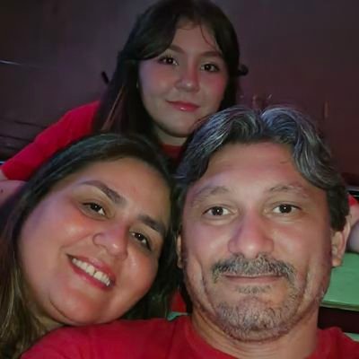SÉ QUE A MUCAS PERSONAS LES CAE MAL MI PRESENCIA... PERO LO QUE NO SABEN ES QUE LAS SUYAS A MI ME CAEN PEOR... 😂 😂 😂 😂