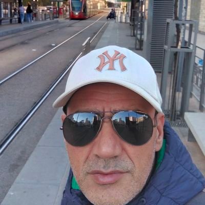 SaidBnIdriss's profile picture. الكبير بالعقل وليس بالعمر..
 والمحبه بالقلب وليست بالجمال... فالجمال يفنى والمودة تدوم. 
والصحبه بالمواقف وليس بالمصلحة... عند المواقف تعرف الرجال من االذكور.