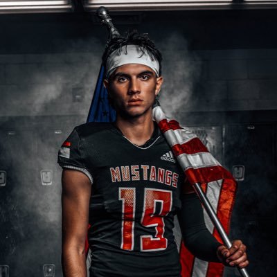 6’4 205lbs Quarterback Los Angeles Valley College -full eligibility and qualifier