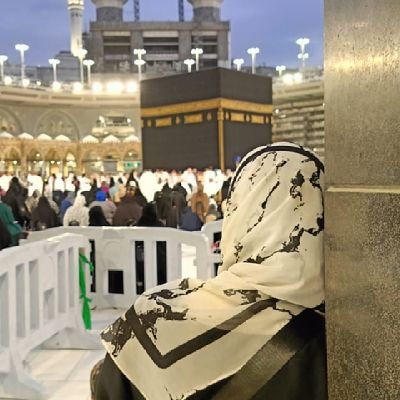 Ghada_Mustafaa's profile picture. Let everything happen to you, beauty and terror..