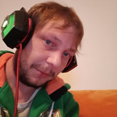 burkyfifi's profile picture. 