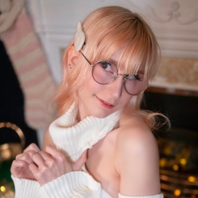 28 | they/them | sleepy cyber succubus /ᐠ - ˕ -マᶻ 𝗓 𐰁 ♡ i wear cute outfits & live in ur screen ♡ | https://t.co/1DNMyF5t5F | more content ↙