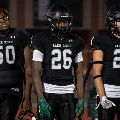 🏈 Class of 2028 |ATH| Lake Ridge High | 6,0.5 | 195| 4.48, 40| 455 squat| https://t.co/Tl5v1QKYrh |NCAA ID: 2410425603