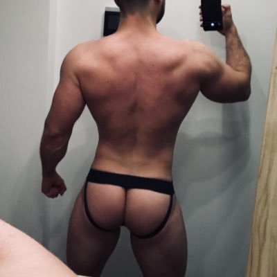 adium5's profile picture. А не пошло бы оно все нахуй…