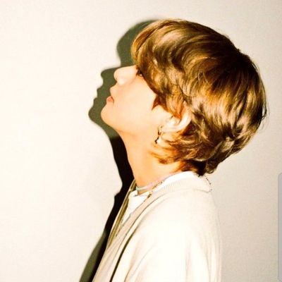 oWTmZWF9UQbSRoo's profile picture. 김태형🐯🍀개인팬 관계성 싫어함