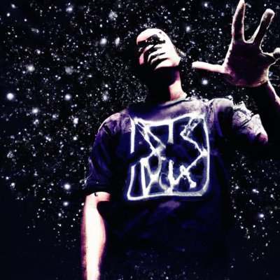 goongdodo's profile picture. Made adalah seorang penyair yang suka membahas isu-isu budaya dan sosial melalui puisinya di media sosial.