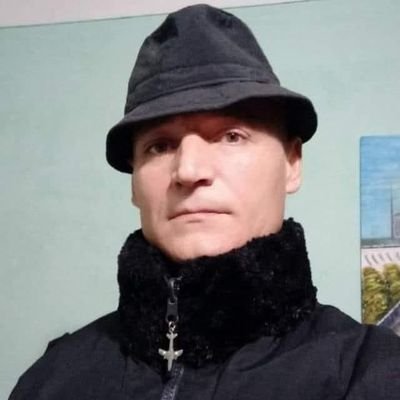 LlazarL25784's profile picture. 