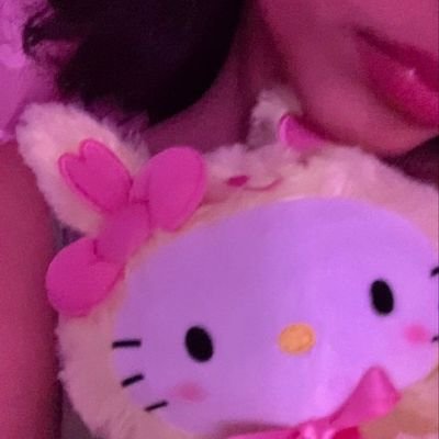 xvrqq's profile picture. 