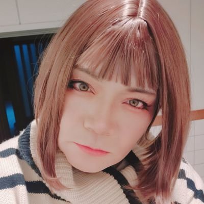 火曜、金曜に公園に行ってます(〃∇〃)
やっと化粧を少しするようになりました
難しいけど楽しいですね
今は感度上げ頑張ってます
女装さんとおしゃべりやスキンシップが
大好きなポチャです(ㆁωㆁ*)