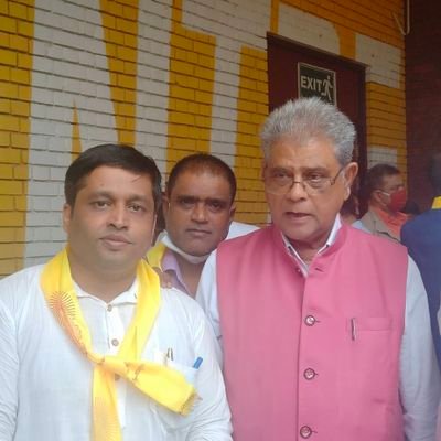 Belongs to Lakhimpur-Sitapur UP,from last 17 years stuck in Noida as a healthcare professional.
Gen. Sec.- @Navratan_foundations
#Lakhimpuria
लखीमपुर
#tarai