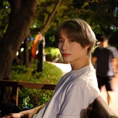 abiroepa's profile picture. Shang Narendra Sastra Diwirya— Tindak tuturnya tak seutuhnya nyata; semu dalam tabir 𝙨𝙖𝙣𝙙𝙞𝙬𝙖𝙧𝙖.