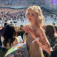 MªElena 💜💜💜 (@m_elenacarballo) 's Twitter Profile