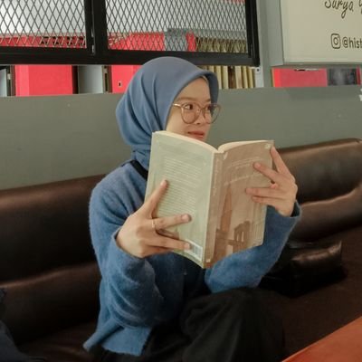 iskhmita's profile picture. 