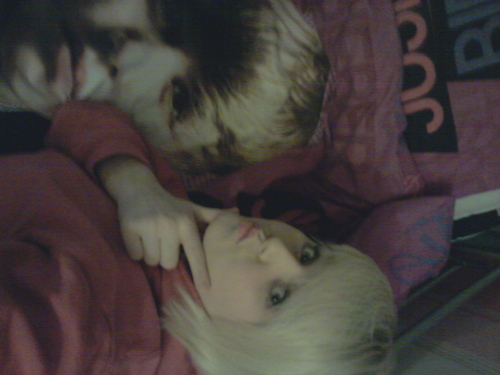 EmmaLouiseRowe's profile picture. JustinBieber3