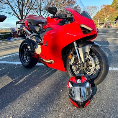 ducachi128's profile picture. 金が無いコーギーです。僕の人生は、壊れかけのバイクと同じくらいメンテナンスが必要そうです。