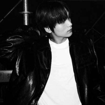 cigasrete's profile picture. i'm the main character.