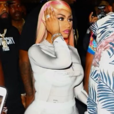 AmidHerPinkAura's profile picture. #𝐍𝐈𝐂𝐊𝐈𝐌𝐈𝐍𝐀𝐉: ୧ Unique combination of ferocity and humor, and a rap style built on razor-sharp wordplay, turns on a dime from sugary to snarling. ★