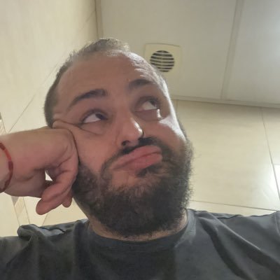 Angel1760957594's profile picture. De la terreta, intentando entender un mundo en el que no encajo, me gusta cuestionarlo todo.  Y muchos años lidiando con un TDAH y TEA.