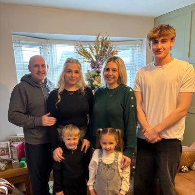 MrM_Ode's profile picture. @SEACHS1961 ICT/Multi-media. Photography, DJ, football, camping, walking, on the mic for Wigan Athletic Men & Women. Busy with 4 children. Proverbs 3 : 5,6
