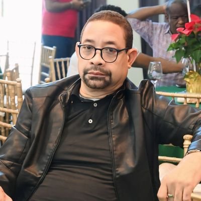 Artista plástico y profesor de Artes de Dibujo, Pintura e Ilustración en la UASD.