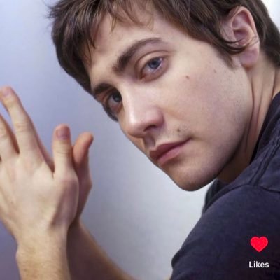 stupidler's profile picture. 𝙀𝙉𝙏𝙋 critiquing and indulging in ideas