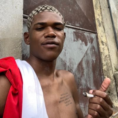 Fluminense te amar é a minha raiz 🎶❤️💚 18/05 😞👴🏾🏴 12/10 😞👼🏴 Anthony 💙🧑🧒
