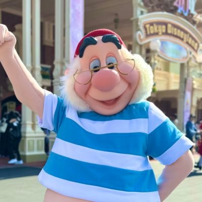 winnie821_'s profile picture. theme park - 🚹college student