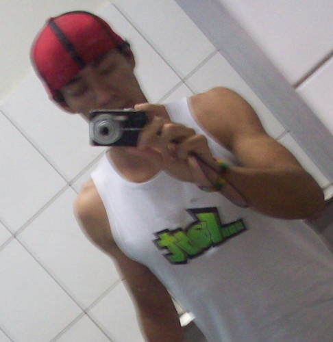 Não julgue as pessoas pela aparencia mais sim pelo que ela são !