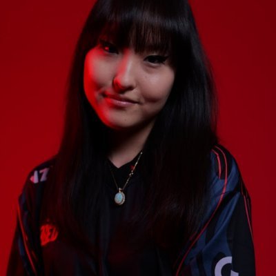 FLY emy Profile