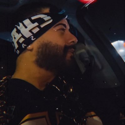Al Pastor🌮 and In n Out🍔is my Passion. Chargers Season tix Holder🏟️Love my Madre. I am Uncle Tony💪🏽 reppin Chargers⚡️Dodgers⚾️Lakers💜 Muay Thai is Life💙
