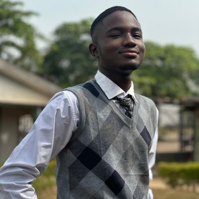 IFE dentistry💉🦷🩺3/6 🥲//Hon. member @IFESRC//Erst. FIN SEC.
angola hall of residence OAU//FIN SEC @IFE dentistry//Manchester United //politics❤️//Sir Enamel.