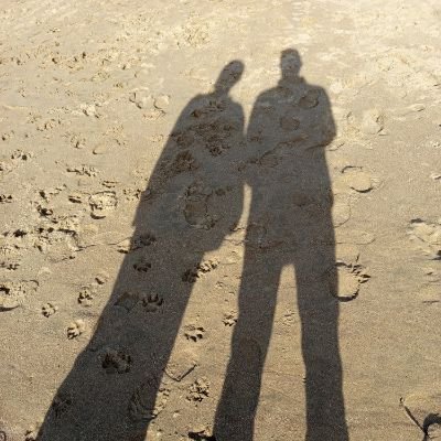 Padre amateur, profesional en el proceloso mundo del seguro con querencia a la atención al cliente.