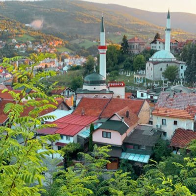 s_v22v's profile picture. 