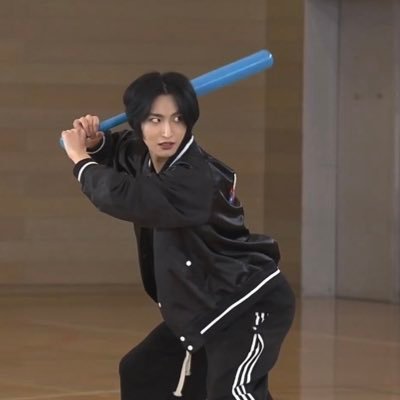 elisforelephant's profile picture. some kinky shit going on back here (priv for @tremulousbird)