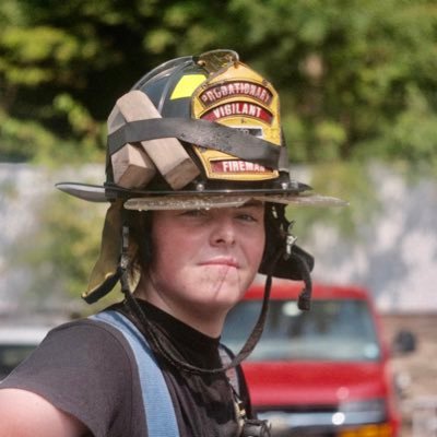 Gamer, firefighter, lifeguard, skier, actor, singer | 17 | he/him | Transit enthusiast | #PKHOOD | Ex Platform Manager @StepfordRail