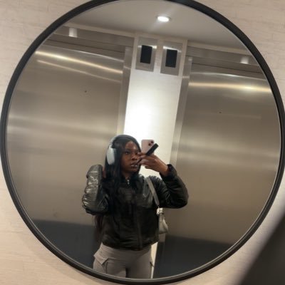 YesImTayBandz's profile picture. 