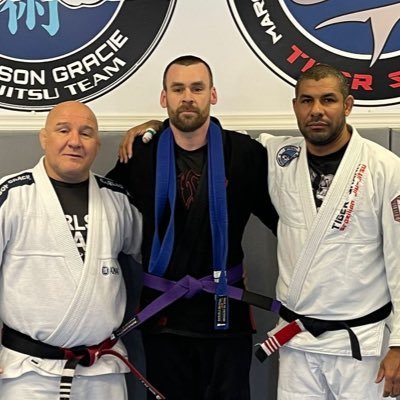 Family man and father of 3 amazing kids 🐶 Dog Boarding/Daycare business owner (x6) 📊 Dog Boarding/Daycare Consulting 🥋BJJ 🟣Belt 💯Mile Ultra Runner (x4)