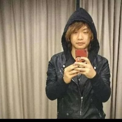 pokeryangyang's profile picture. 写真は12年前、今はただのおっさん😂