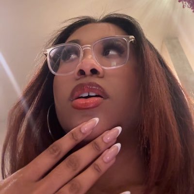 the_pretty_rn's profile picture. 🏳️‍🌈•DNP student • 832🤟🏽 • Making it up as I go along