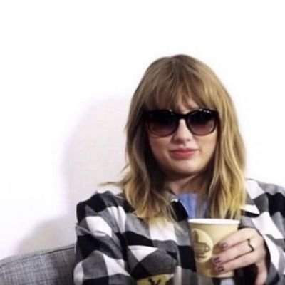 georgieischoas's profile picture. 