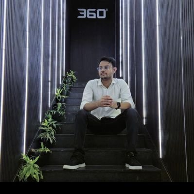 piyush_khamosh's profile picture. 𝗠𝗮𝘁𝗲𝗿𝗶𝗮𝗹𝗶𝘀𝘁𝗶𝗰 𝗦𝗽𝗶𝗿𝗶𝘁𝘂𝗮𝗹
                                                                            तटस्थ 🌈⚡   #Dentico 🦷💉 GDC Jaipur