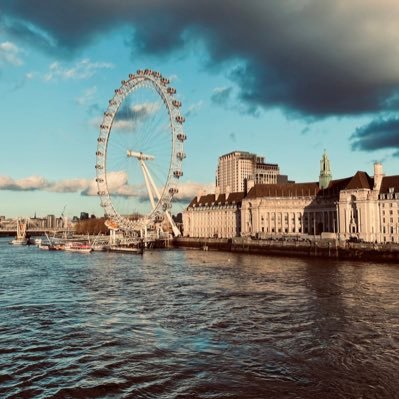 temidollface_'s profile picture. 