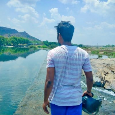 bro2code's profile picture. Building data pipelines. Drowning in meetings. Living the dream™.