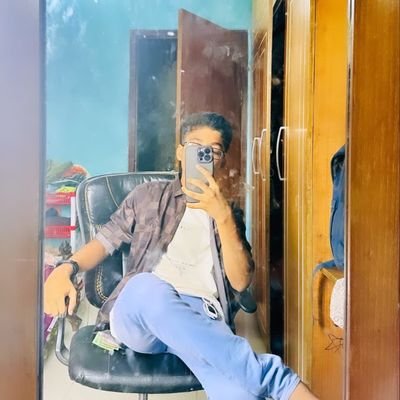 sowrov8242's profile picture. 