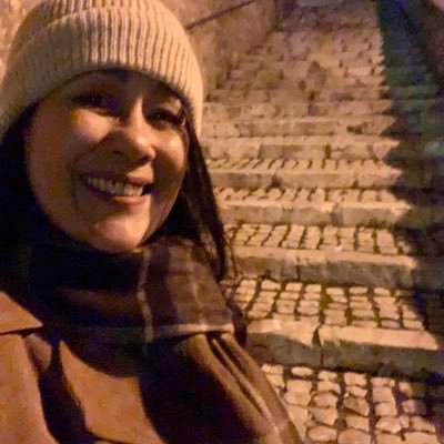Anaconda009's profile picture. "Cosmiatra y escritora - sí, arreglo caras y escribo para desahogarme | Amo a los animales, porque ellos no votan por comunistas 🐾 | 🇻🇪 #hastaelfinal |